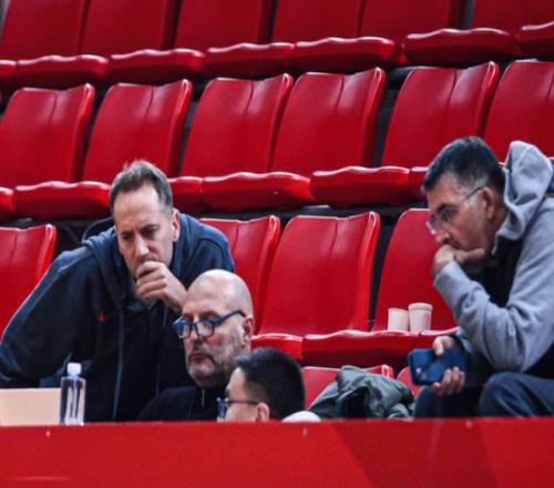 亚洲榜首,握手言和,国足,巅峰国际娱乐集团,巅峰国际娱乐,超凡国际,巅峰国际娱乐官方,巅峰国际娱乐登录