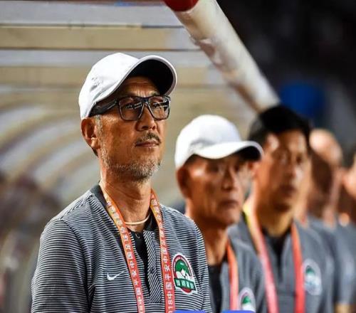 马山徒步探,探寻鹿巢石,林奇观,巅峰国际娱乐集团,巅峰国际娱乐,超凡国际,巅峰国际娱乐官方,巅峰国际娱乐登录