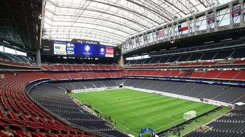 “武汉女足启程亚冠，日本战场一决高下！王霜宣布抵达：日本，我们来了！”